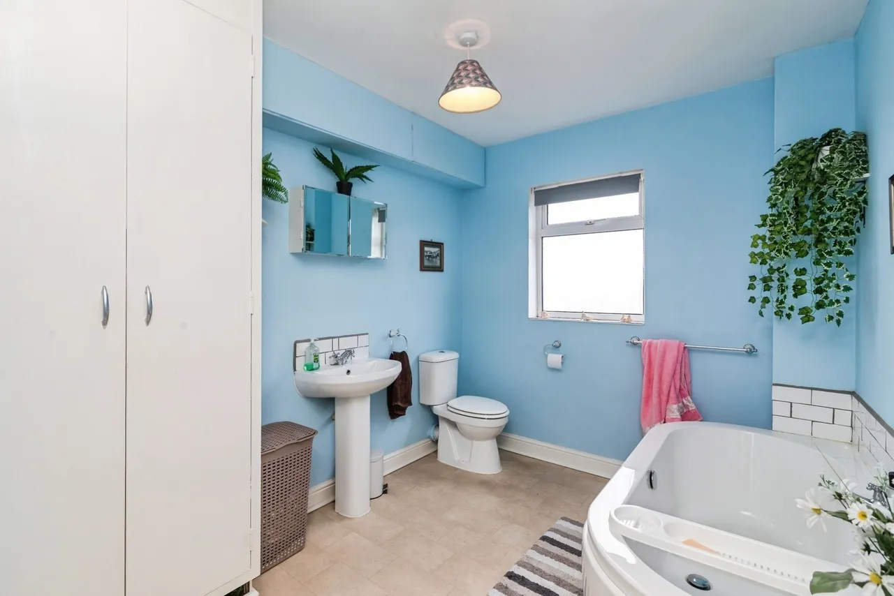 Victoria Road, Lowestoft, Suffolk, NR33, photo 14