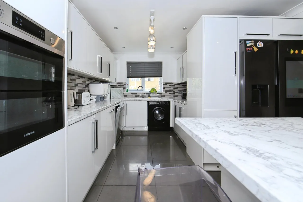 3 bed house for sale, Hartwell Way, Peterborough, PE3