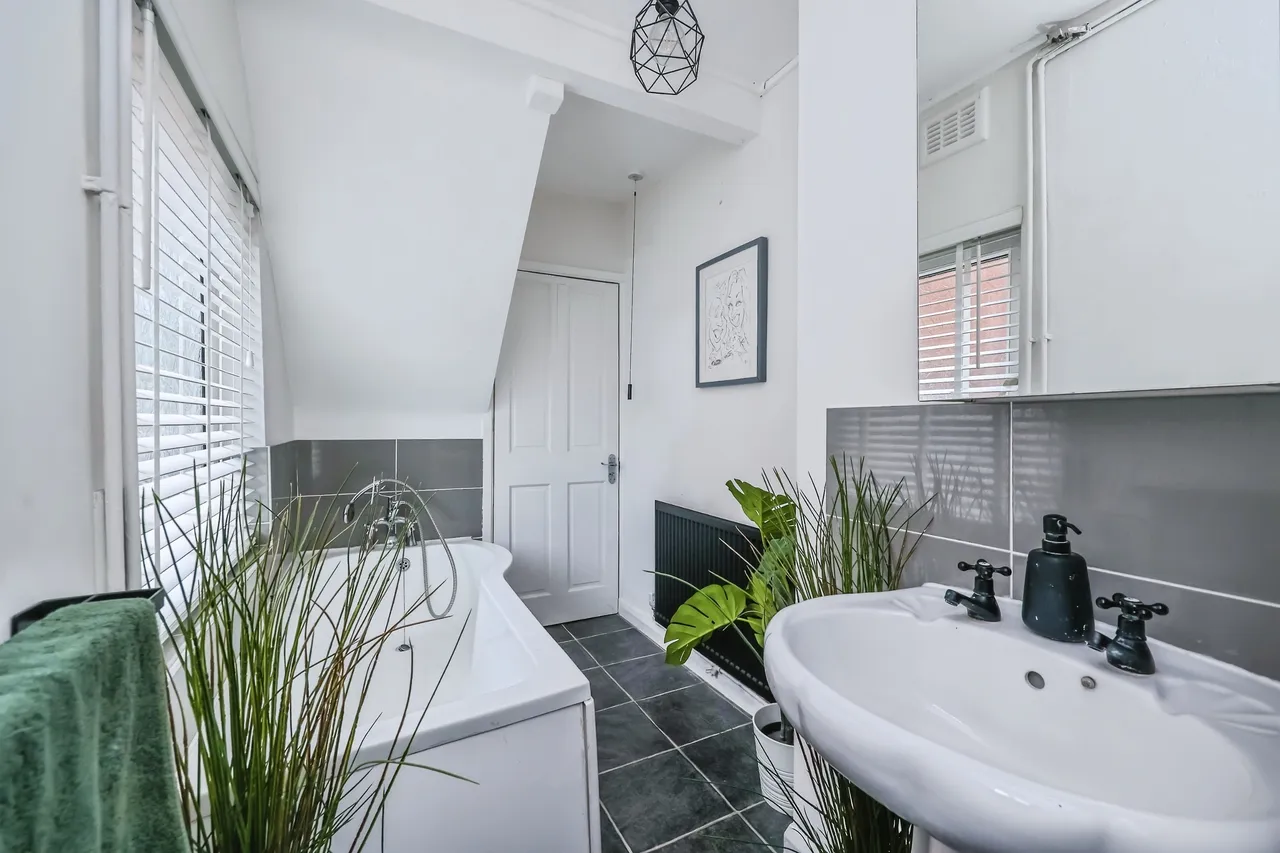 Harris Road, Nottingham, NG9, photo 13