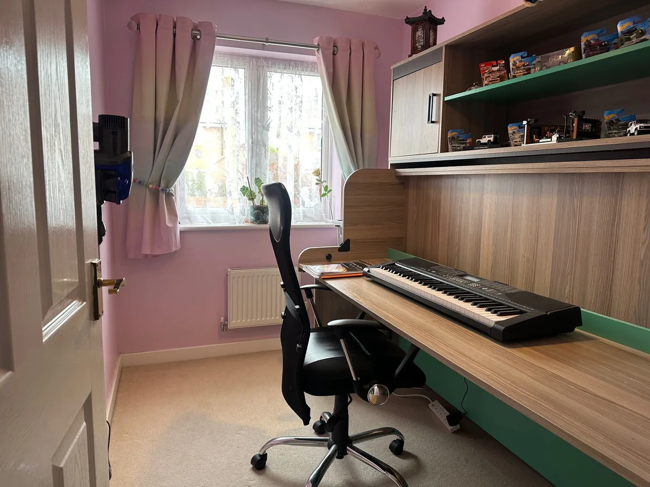 Dakota Drive, Calne, photo 9