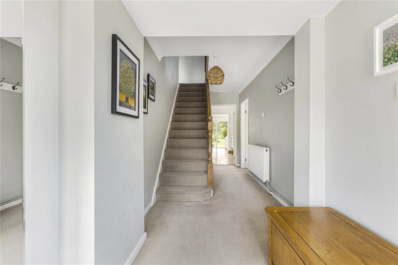 Bluebridge Road, Brookmans Park, Hertfordshire, AL9 7SA, photo 6