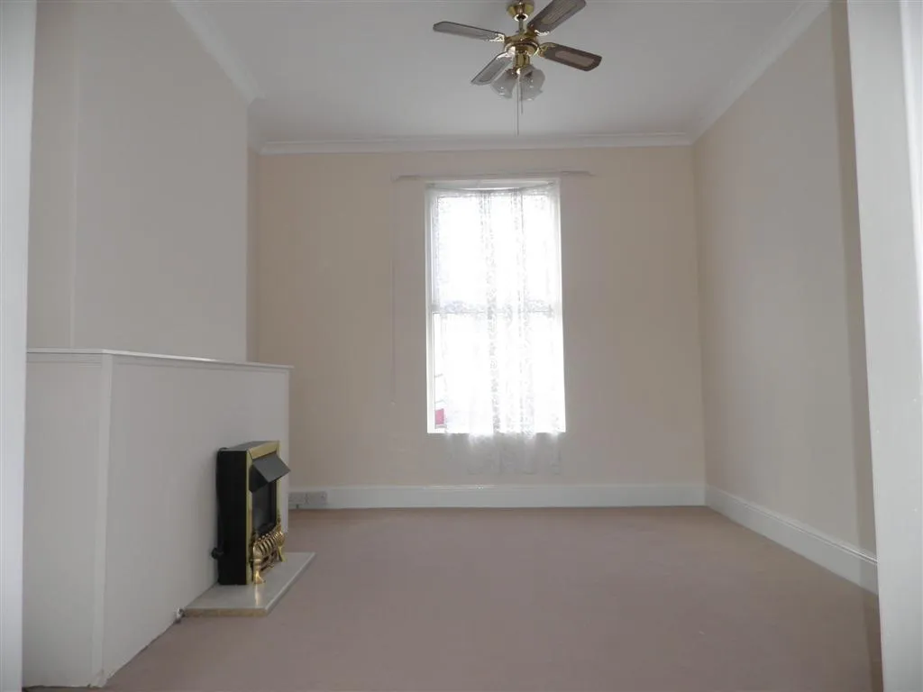 Wesley Place, Peverell, PL3, photo 2