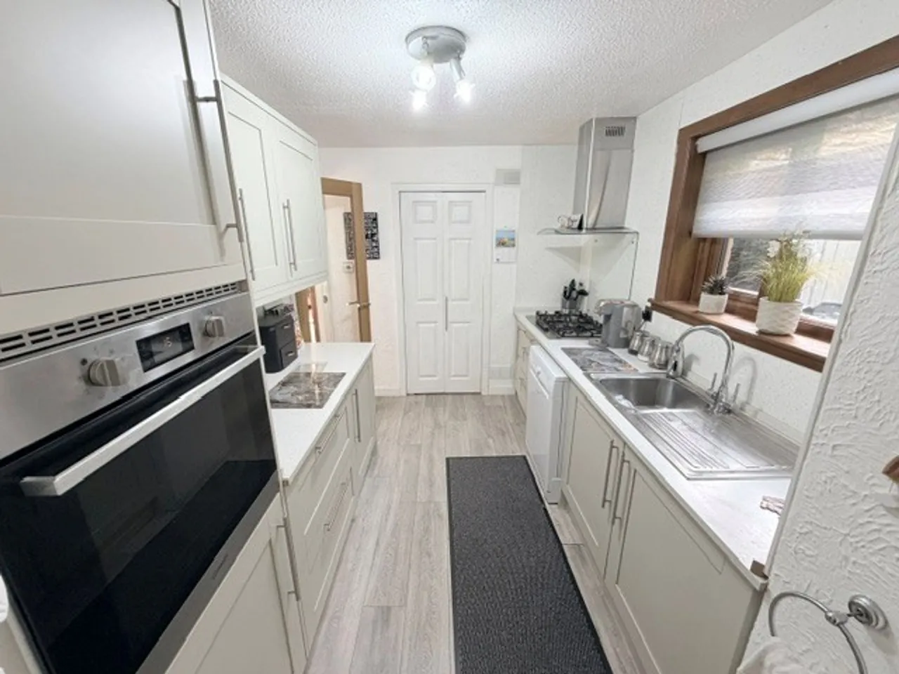 Lennox Court, Glenrothes, KY6, photo 10