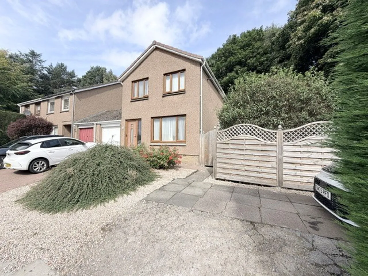 Lennox Court, Glenrothes, KY6, photo 2
