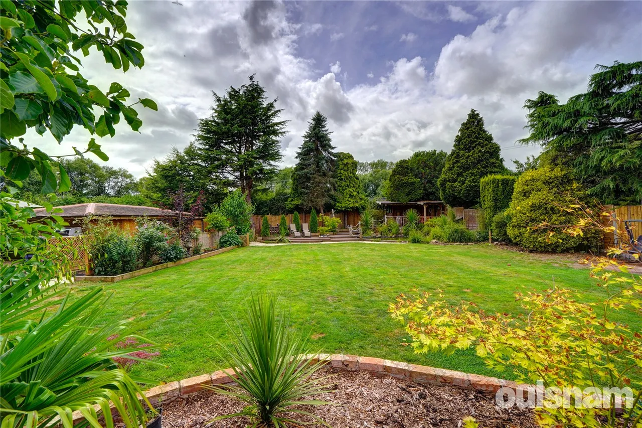 Holt Heath, Worcester, WR6 6NG, photo 33