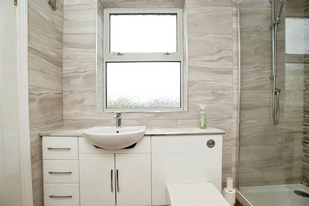 Greatlands Crescent, Plymouth, PL2, photo 9