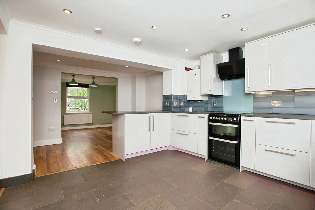 Greatlands Crescent, Plymouth, PL2, photo 2