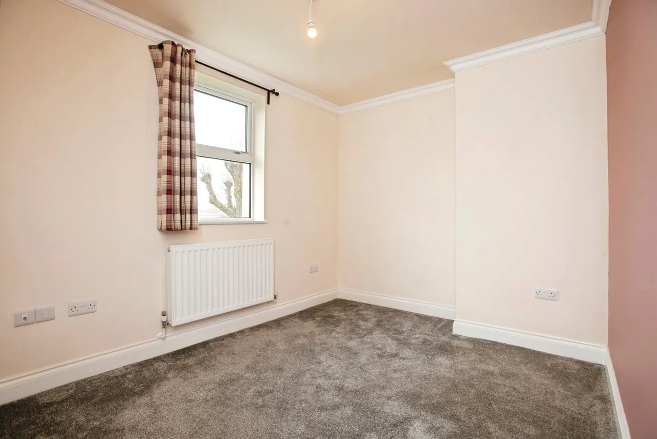 Greatlands Crescent, Plymouth, PL2, photo 10