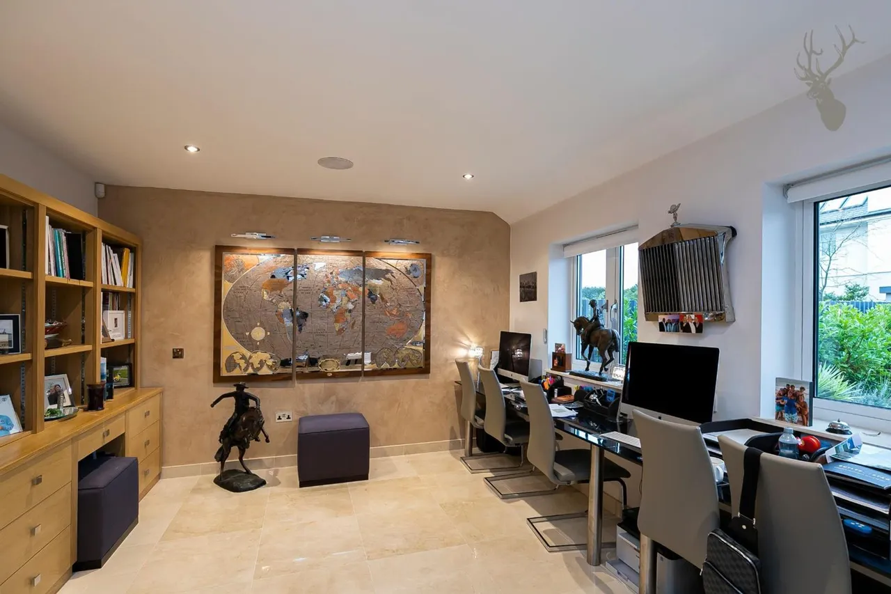 Woodman Lane, London, E4, photo 20