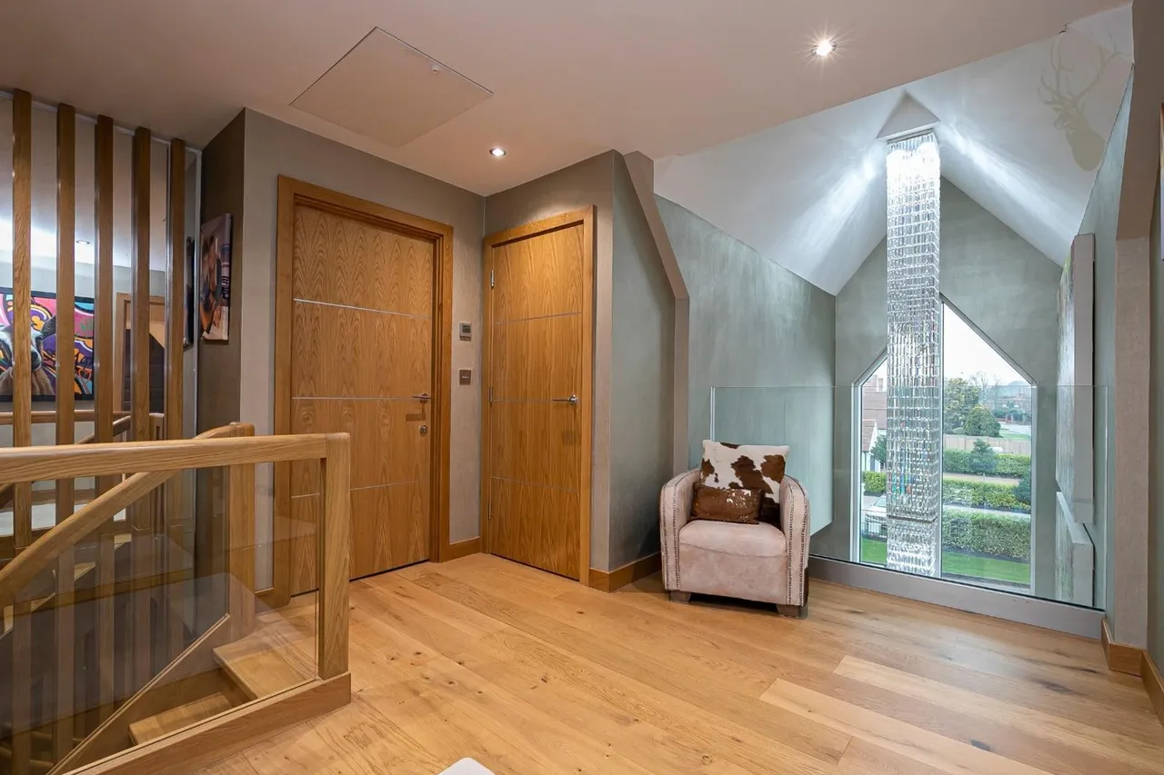 Woodman Lane, London, E4, photo 10