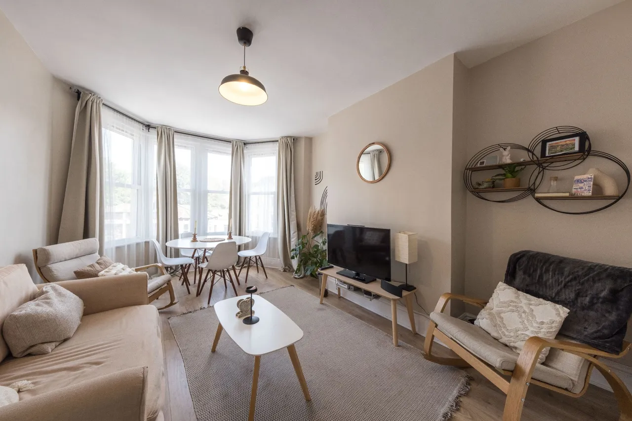 2 bed flat for sale, Bristol, BS6