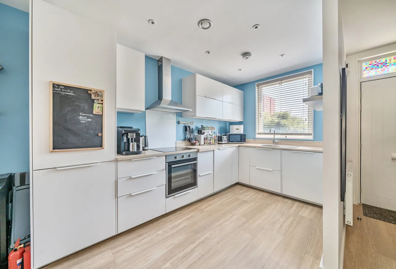 Elder Avenue, Bristol, BS4 1FU, photo 3
