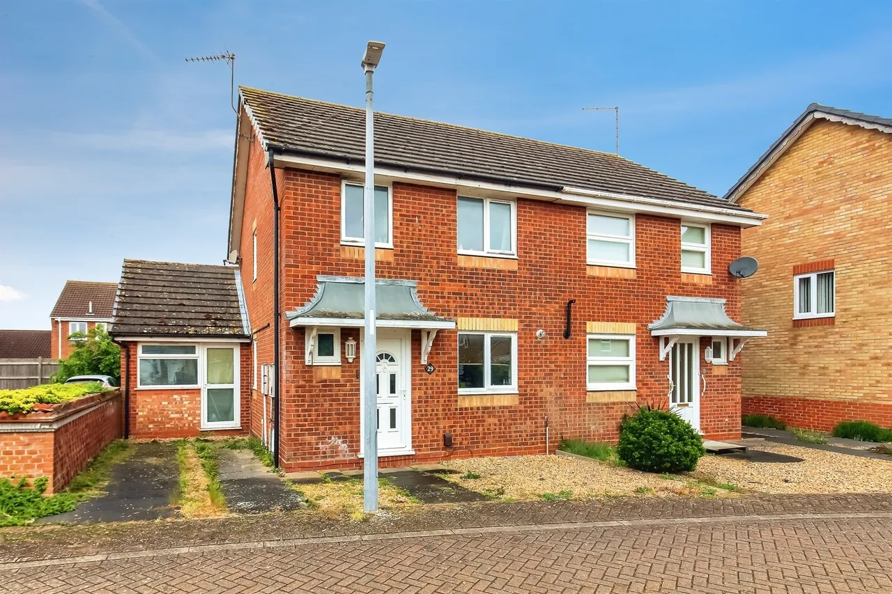 3 bed house for sale, Godwit Close, Peterborough, PE7