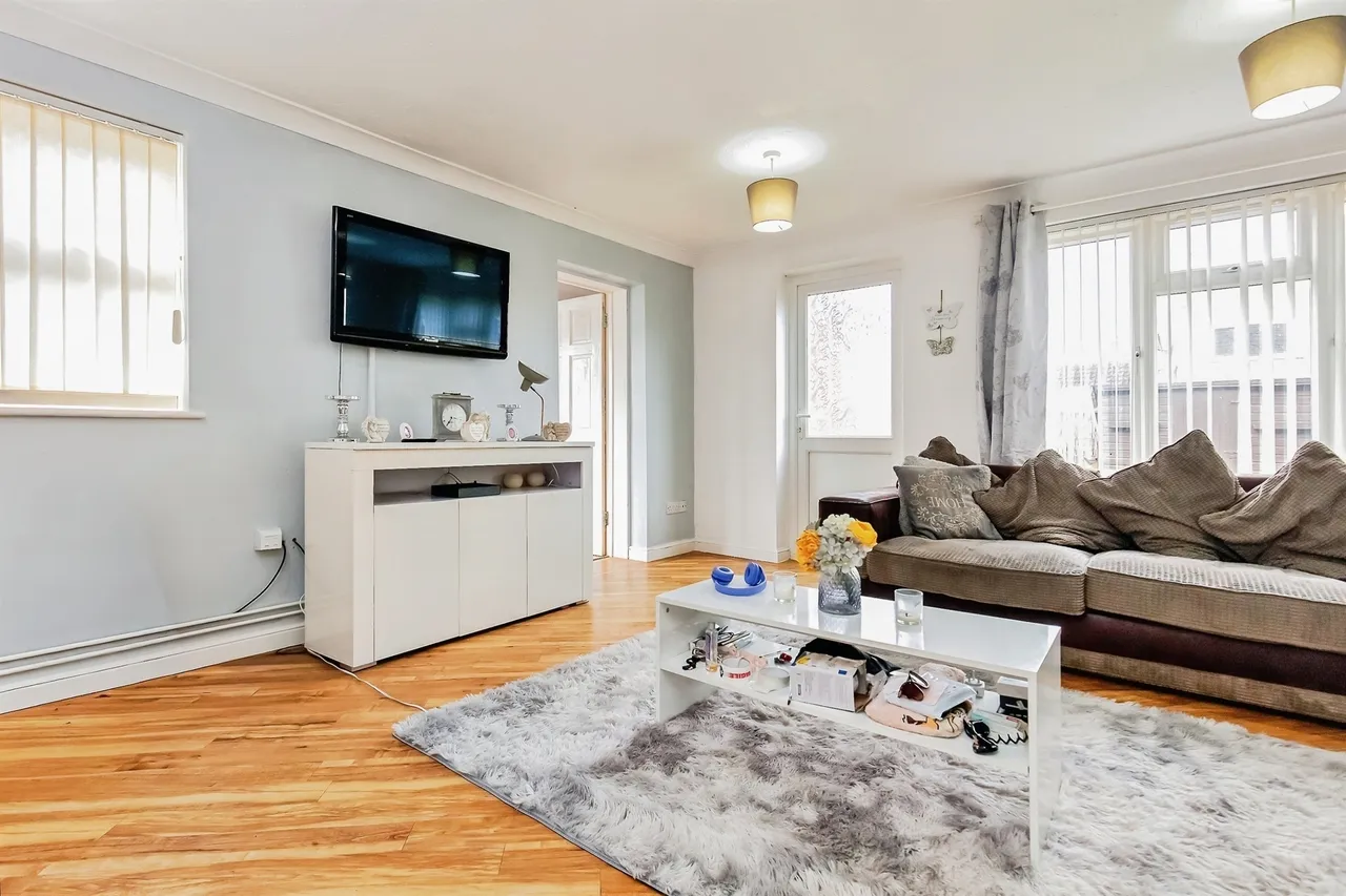Godwit Close, Peterborough, PE7, photo 4