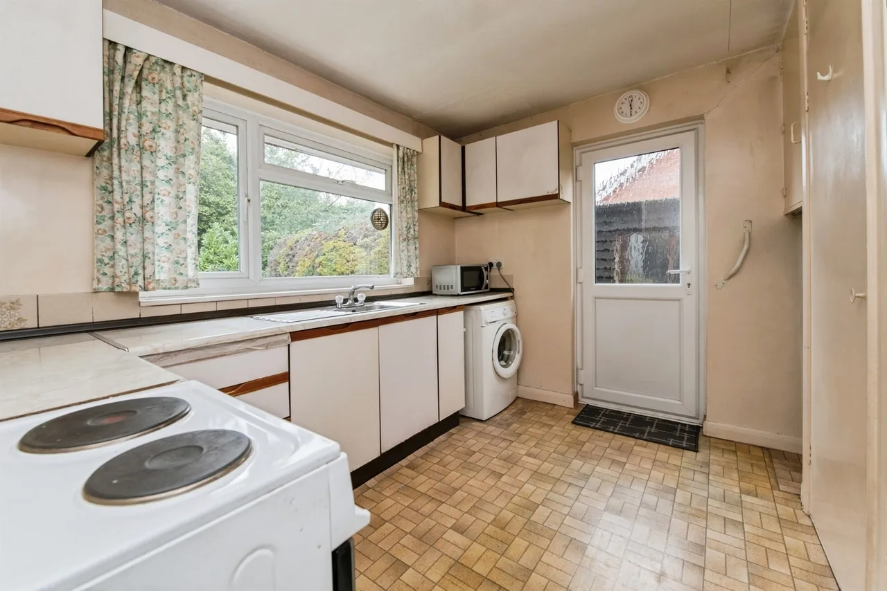 Pinnex Moor Road, Tiverton, photo 10