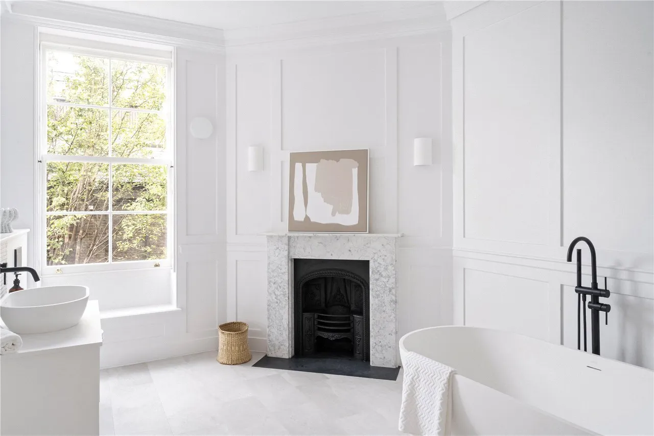 Chiswick Lane South, London, W4, photo 24