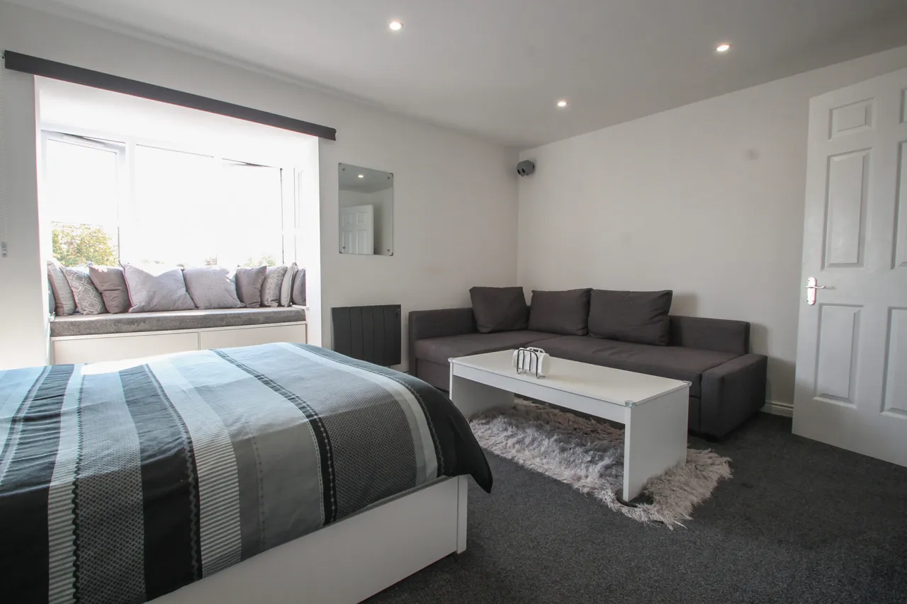 1 bed flat for sale — Chalice Way, Greenhithe