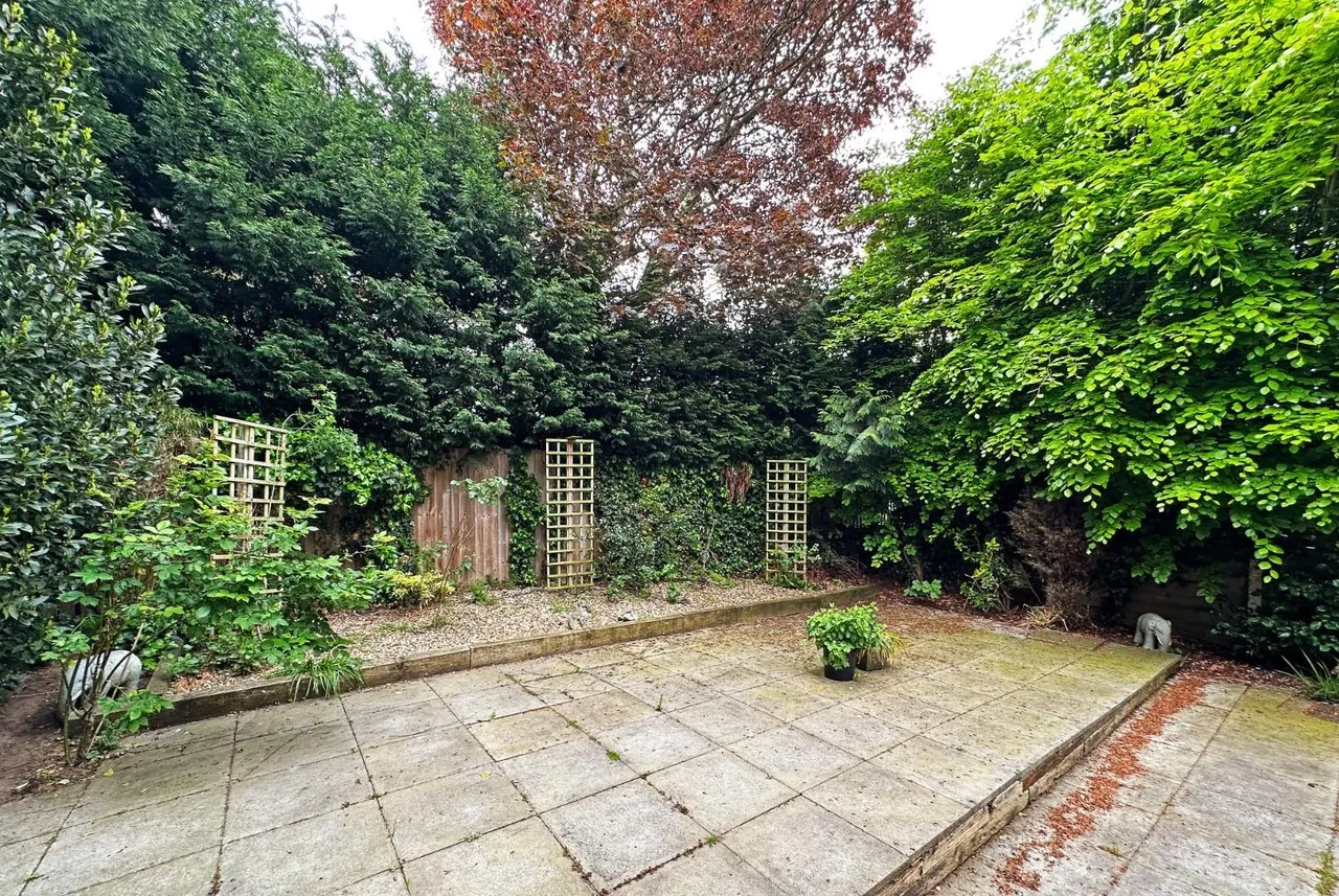 Greengate, Hale Barns, Cheshire WA15 0SH, photo 21