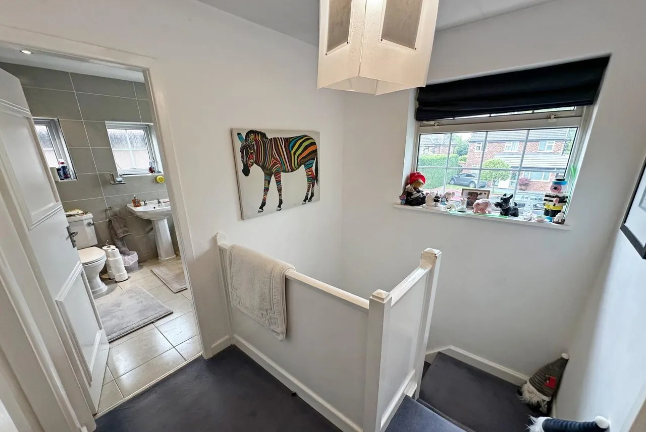 Greengate, Hale Barns, Cheshire WA15 0SH, photo 15