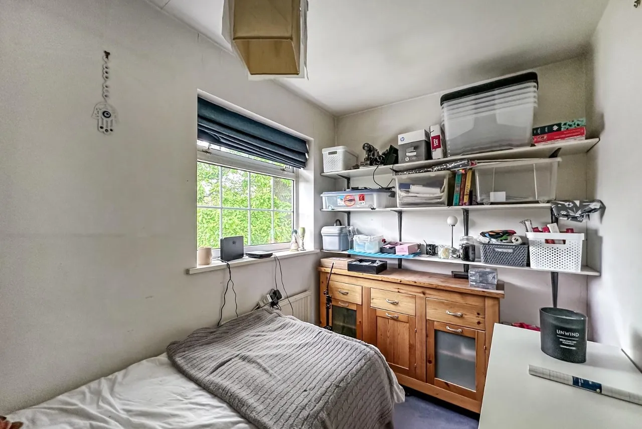 Greengate, Hale Barns, Cheshire WA15 0SH, photo 18
