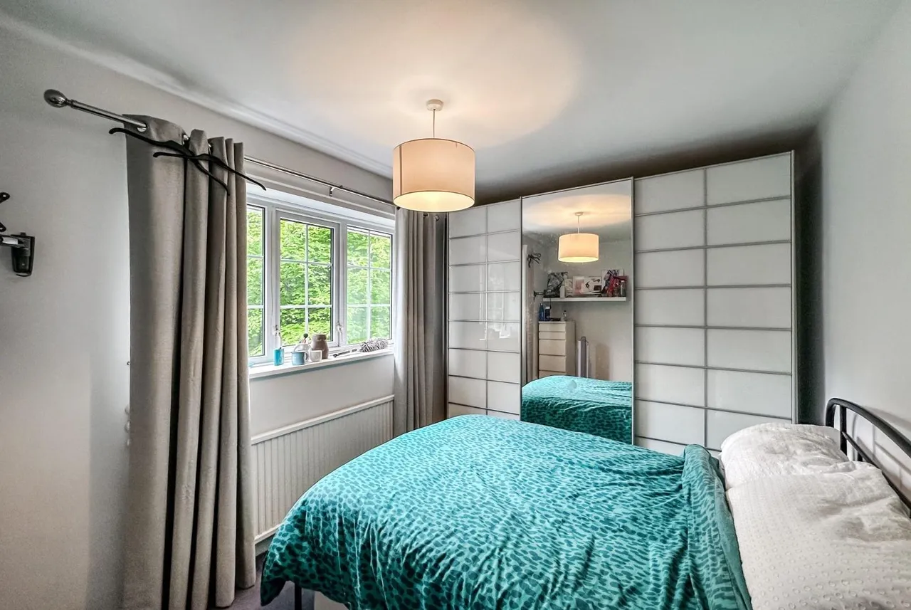 Greengate, Hale Barns, Cheshire WA15 0SH, photo 17