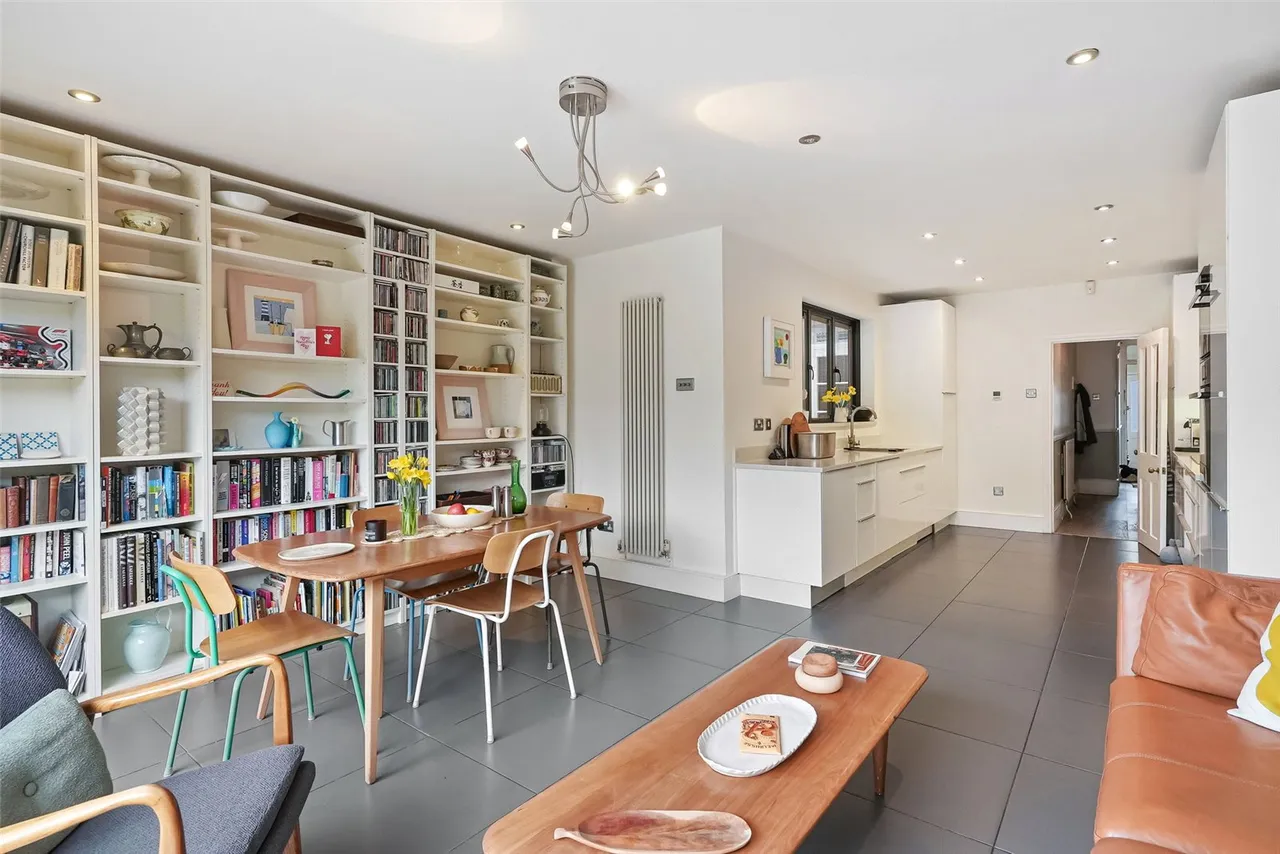 Bridgeman Road, Teddington, TW11 9AH, photo 8