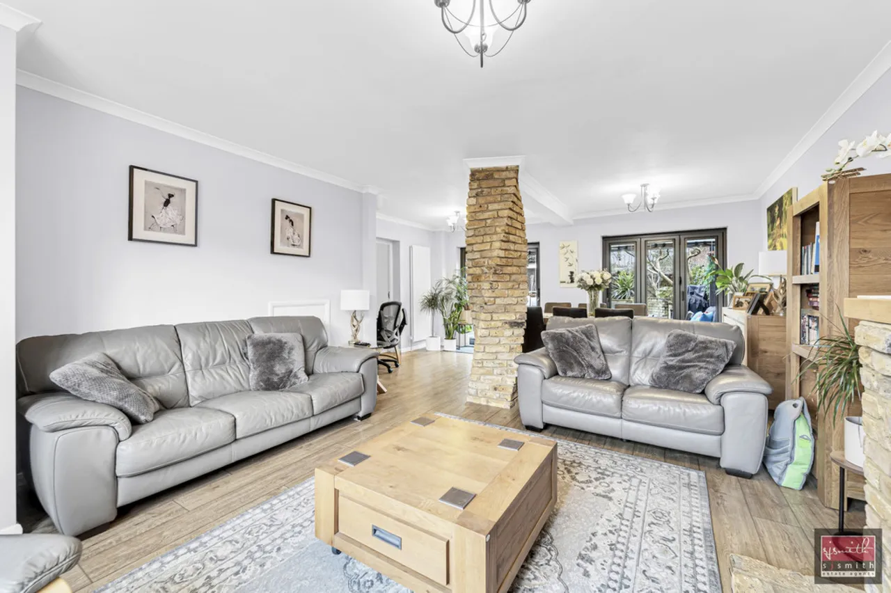 Benen-stock Road, Stanwell Moor, photo 14