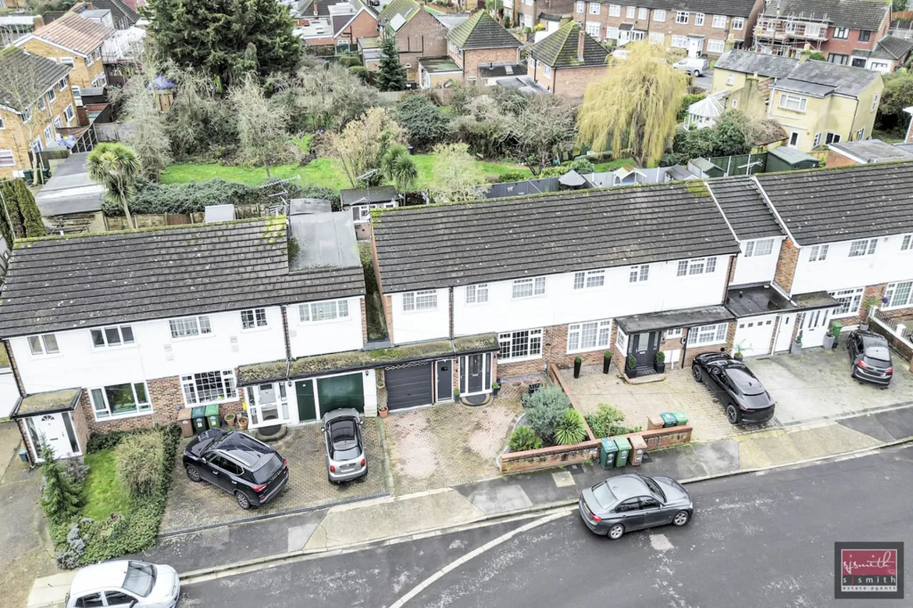 Benen-stock Road, Stanwell Moor, photo 13