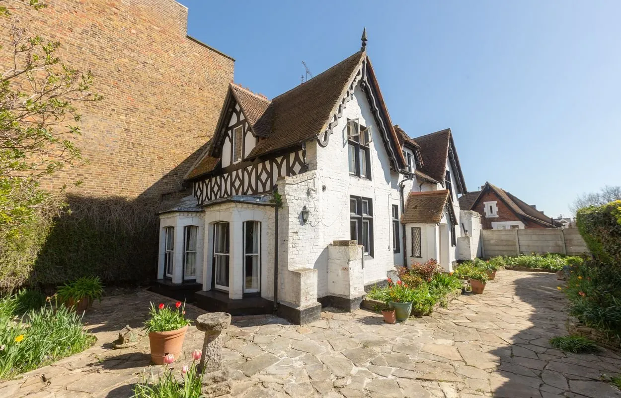 4 bed house for sale, Avenue Road, Herne Bay, CT6
