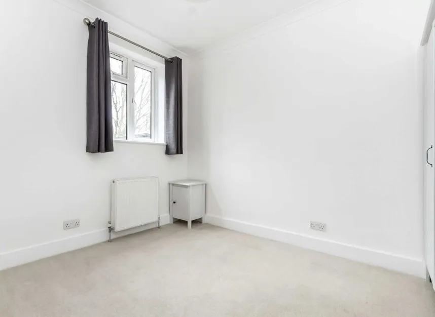 Petersfield Road, Acton, W3, photo 4