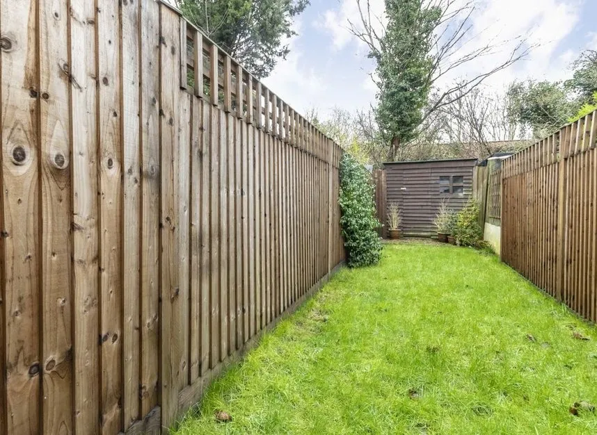 Petersfield Road, Acton, W3, photo 6