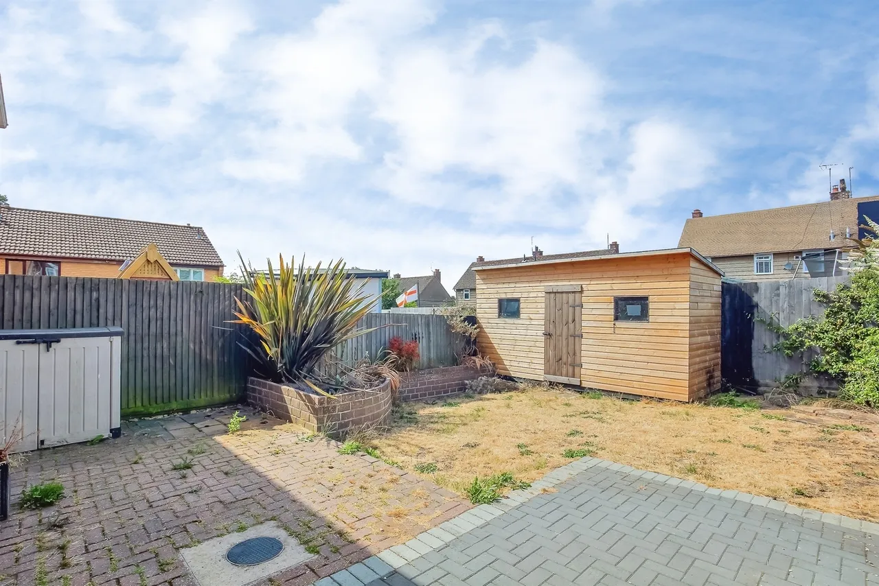 Johnson Close, North Luffenham, LE15, photo 4