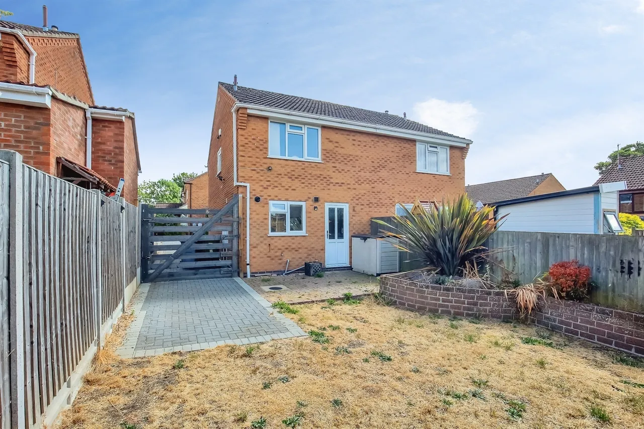 Johnson Close, North Luffenham, LE15, photo 15
