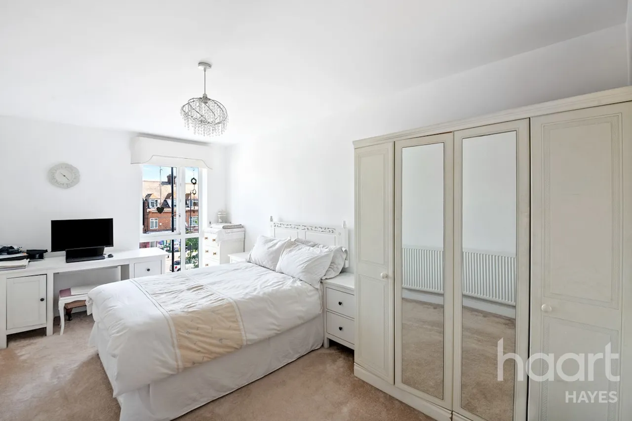 Grange Road, Hayes, UB3, photo 9