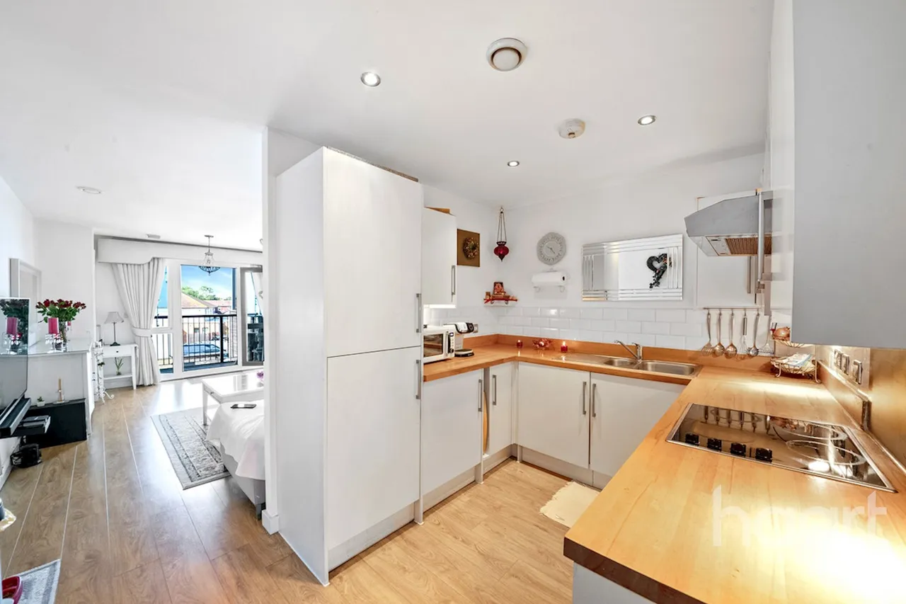 Grange Road, Hayes, UB3, photo 6