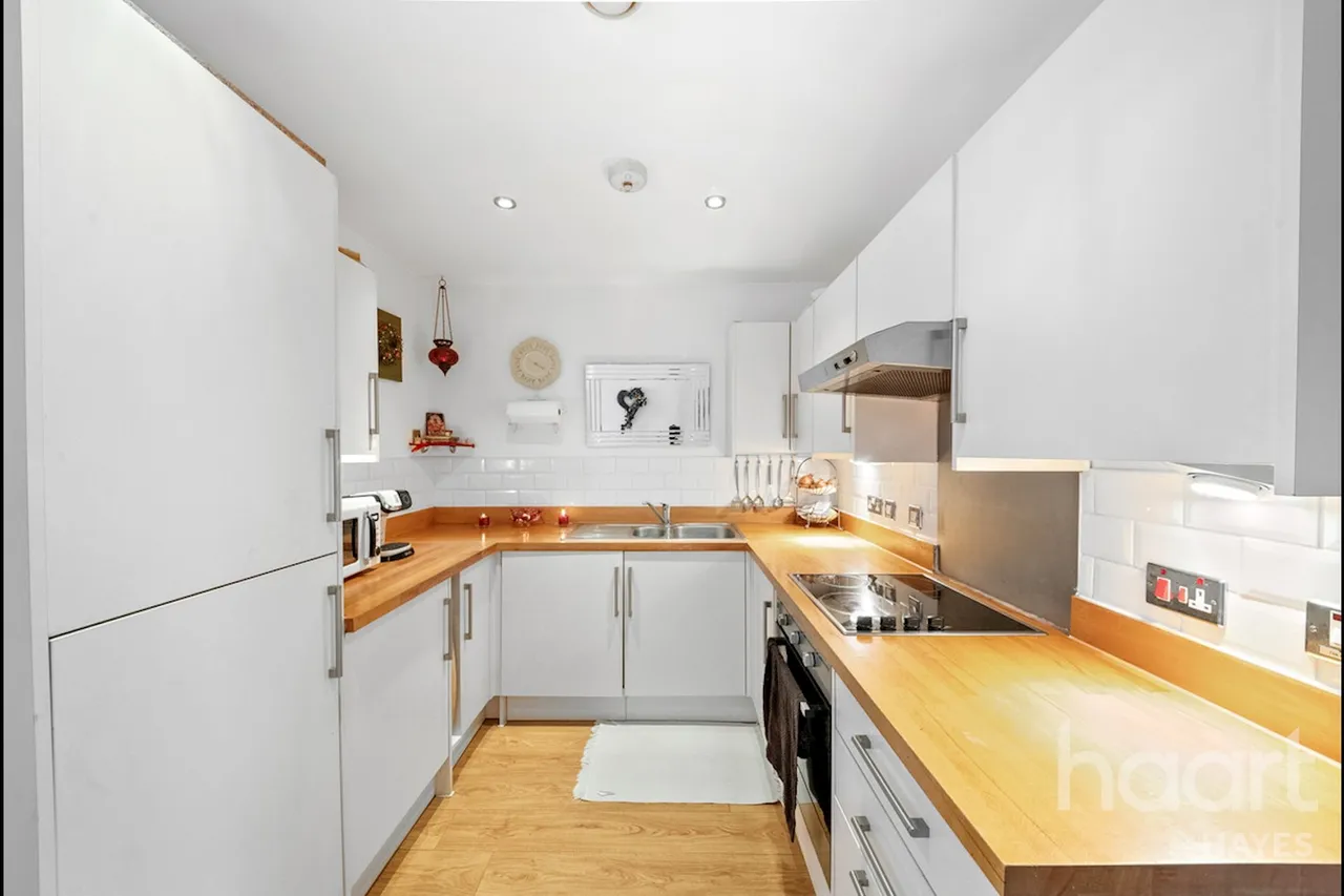 Grange Road, Hayes, UB3, photo 5