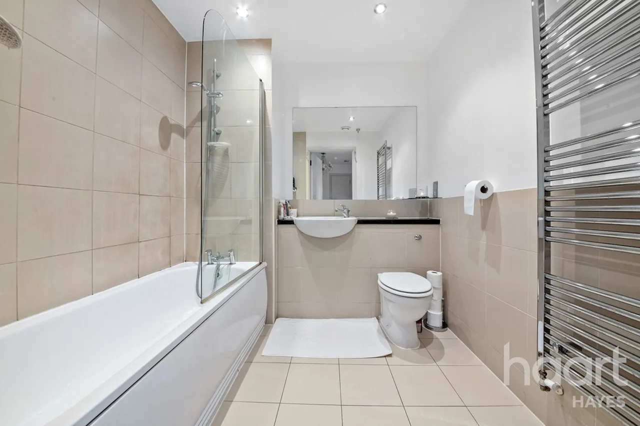 Grange Road, Hayes, UB3, photo 10