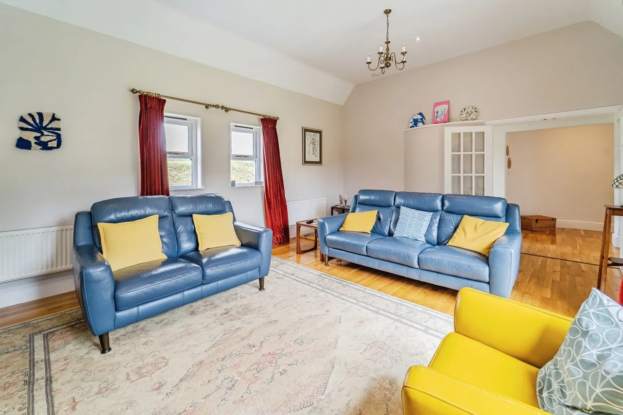 Eastmoor Park, Cuffern, SA62, photo 6