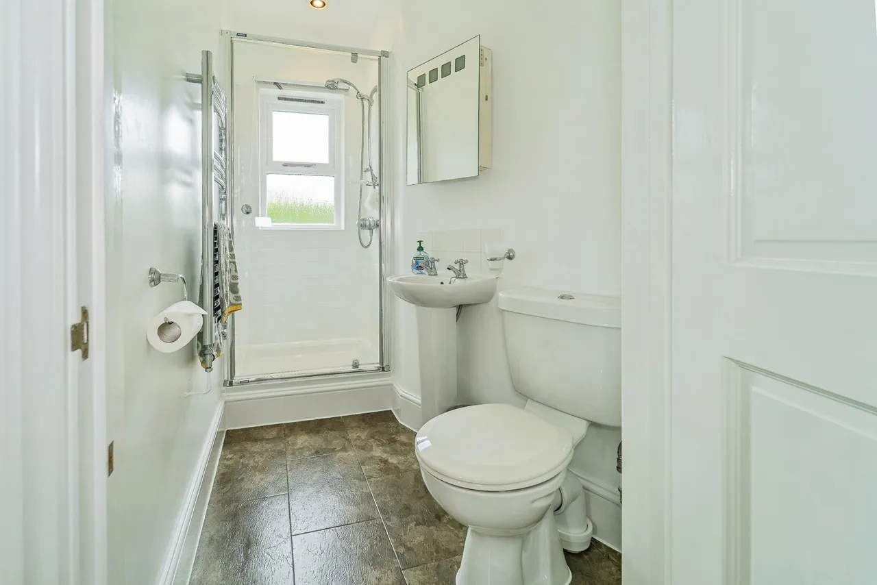 Eastmoor Park, Cuffern, SA62, photo 15