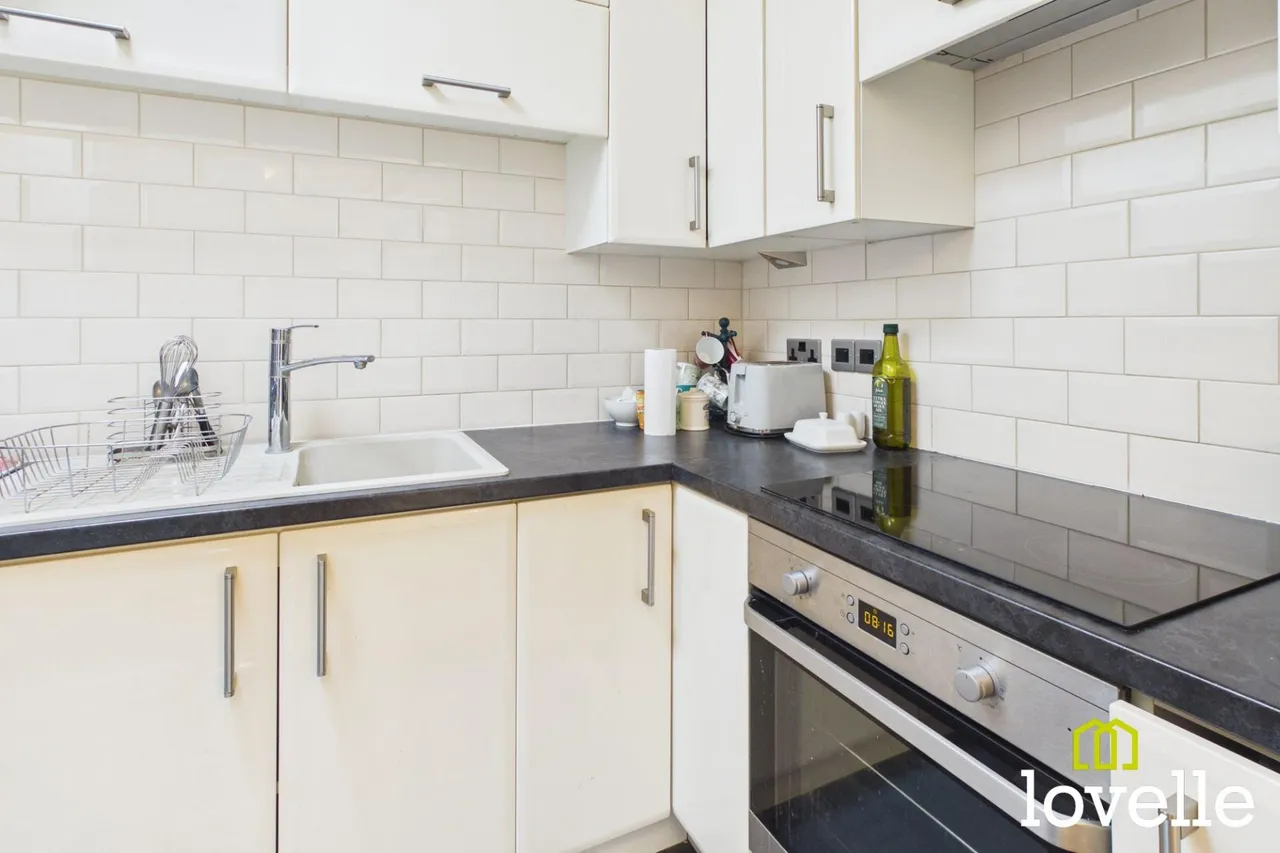 Newgate Street, Shardeloes Court, HU16, photo 12