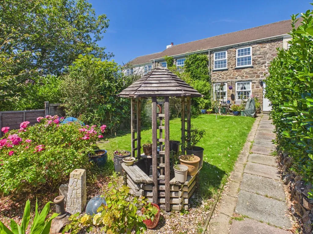 2 bed house for sale, Treskillard, Redruth, TR16