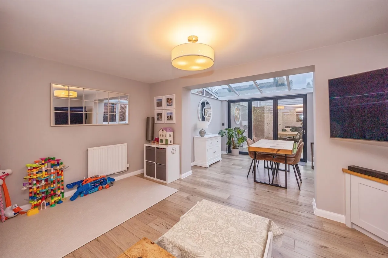 Iris Close, Havant, PO9, photo 11