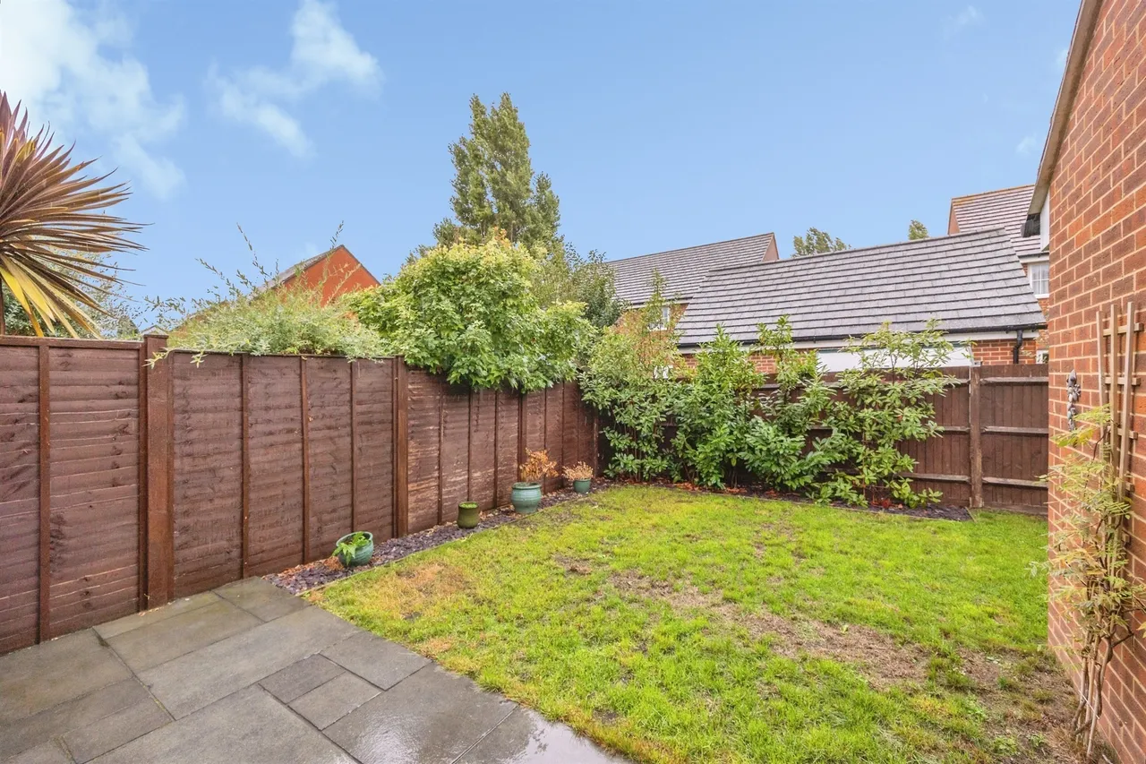 Iris Close, Havant, PO9, photo 19
