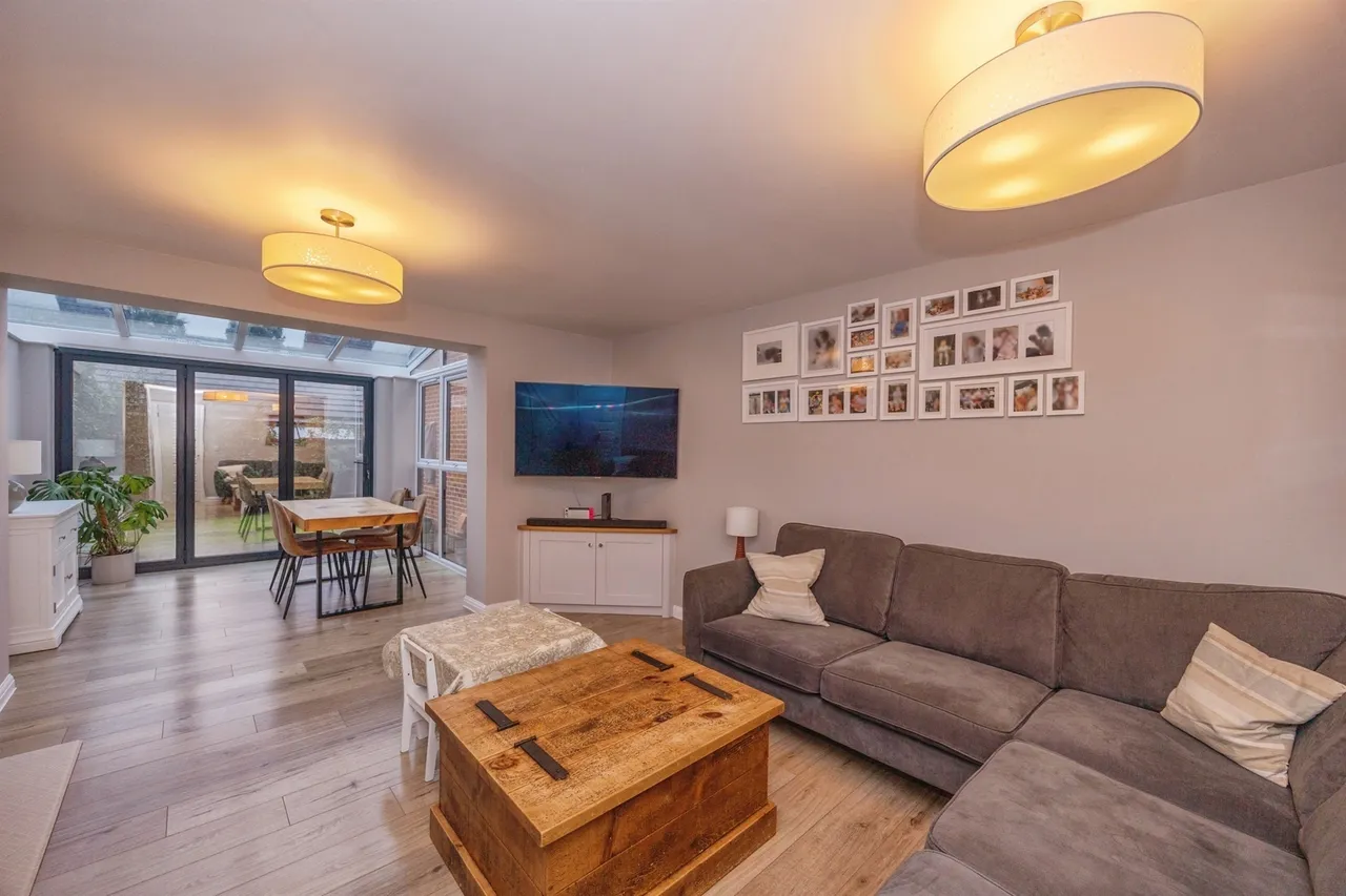 Iris Close, Havant, PO9, photo 2