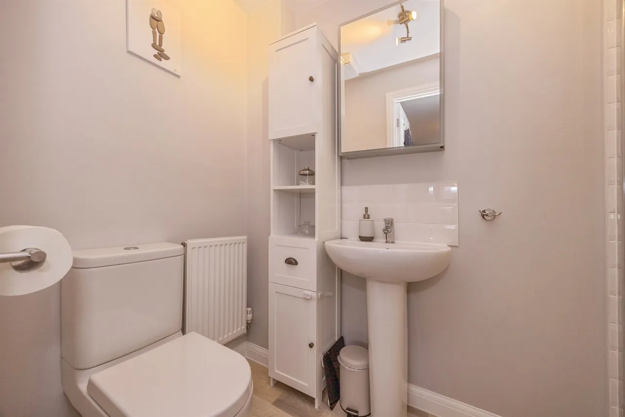 Iris Close, Havant, PO9, photo 15