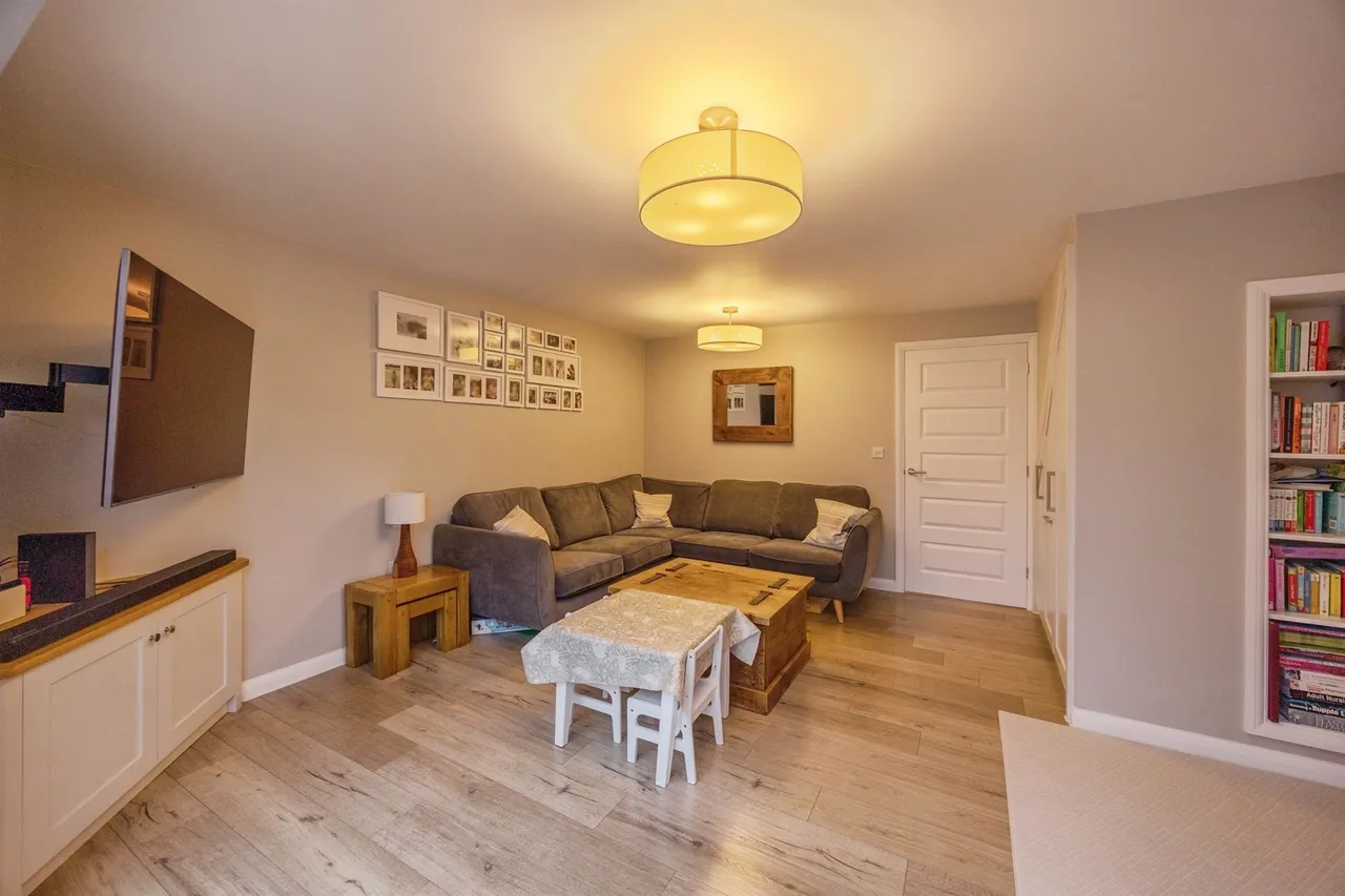 Iris Close, Havant, PO9, photo 7