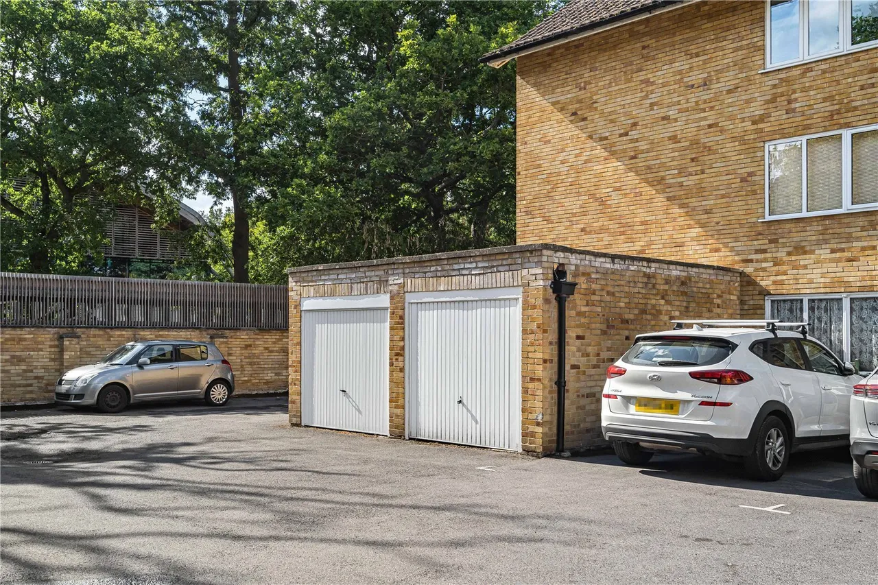 Brewery Road, Woking, GU21, photo 12