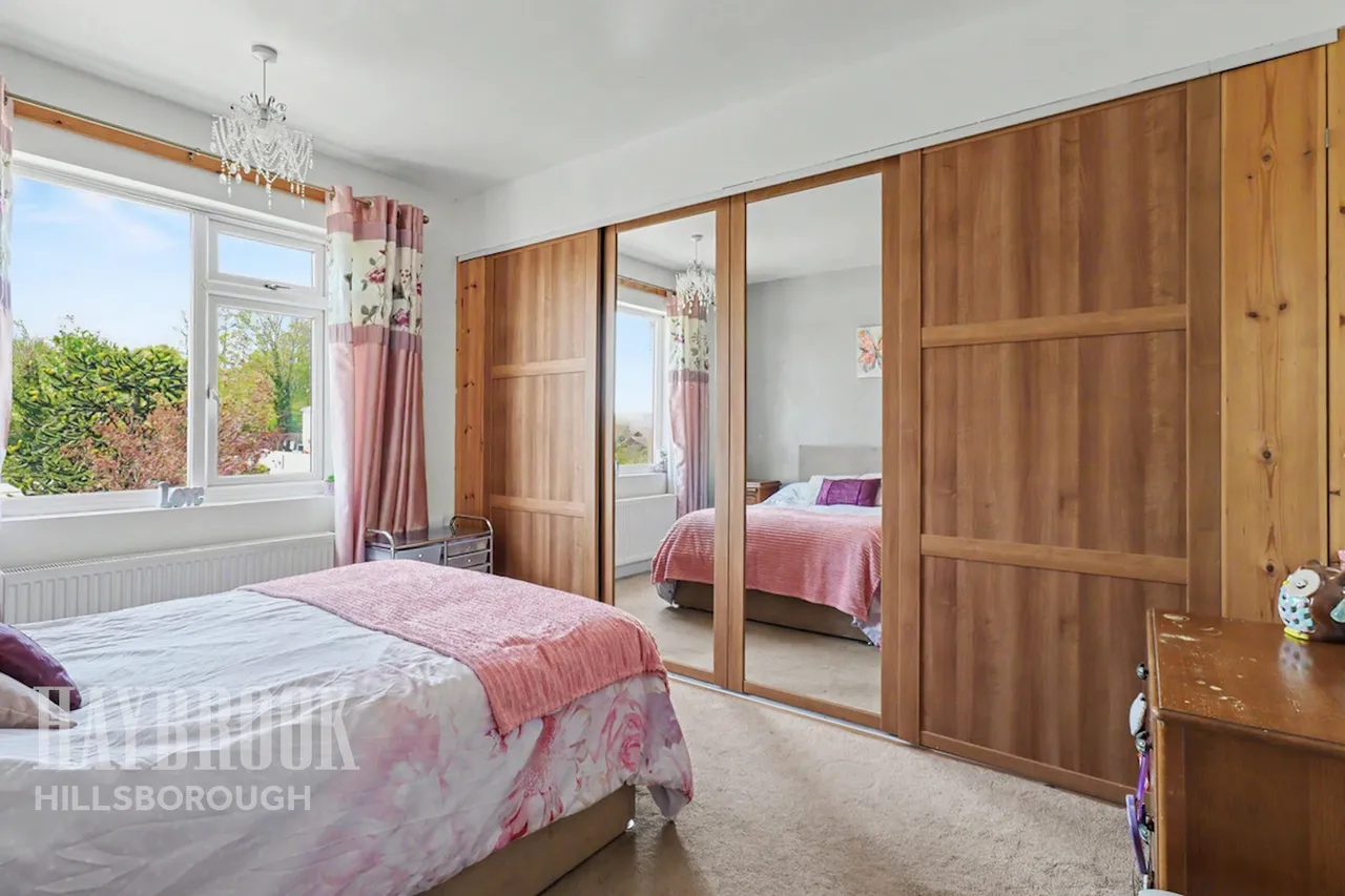 Fox Hill Road, Sheffield, photo 12