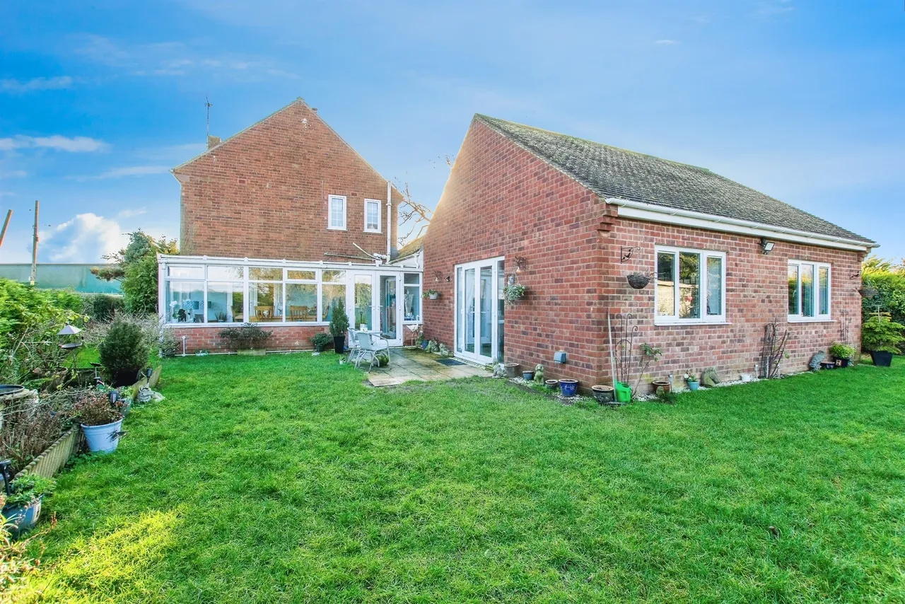 Long Hedges, Fishtoft, PE22, photo 2