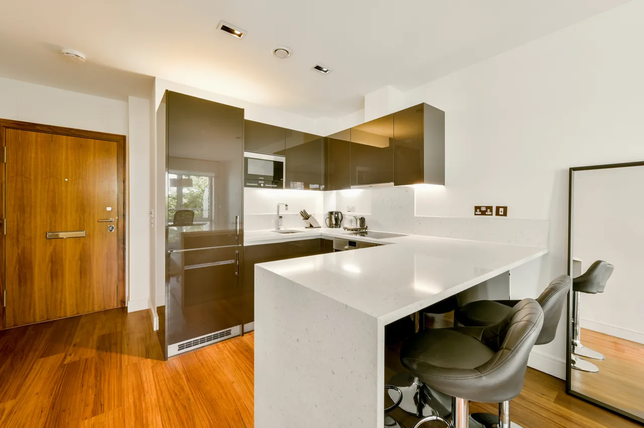 59 Belgravia House, Dickens Yard, Longfield Avenue, London, photo 5